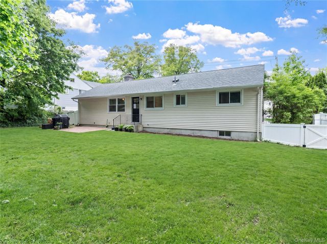 88 Heatherdell Road, Ardsley, NY 10502