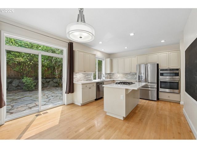 4114 Nw 127TH Ave, Portland, OR 97229