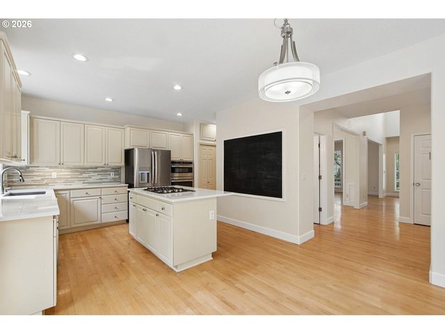 4114 Nw 127TH Ave, Portland, OR 97229