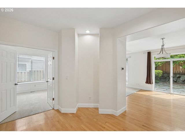 4114 Nw 127TH Ave, Portland, OR 97229