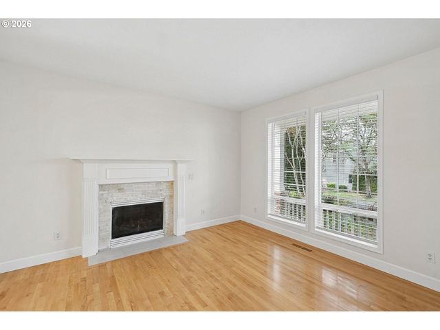 4114 Nw 127TH Ave, Portland, OR 97229