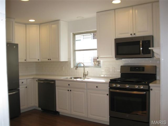 2138 Knox Avenue, St Louis, MO 63139