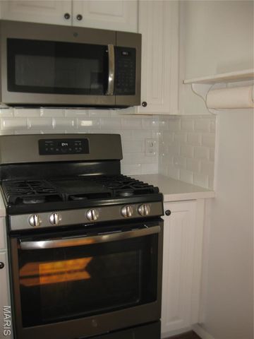 2138 Knox Avenue, St Louis, MO 63139