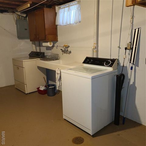 2138 Knox Avenue, St Louis, MO 63139