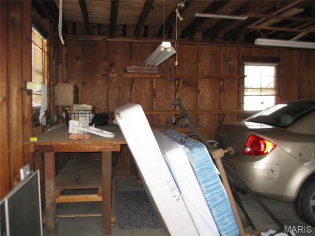 2138 Knox Avenue, St Louis, MO 63139