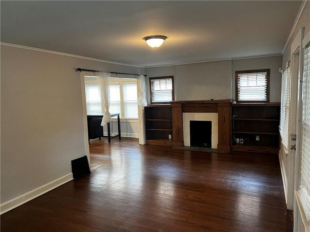 4435 HOLLY Street, Kansas City, MO 64111