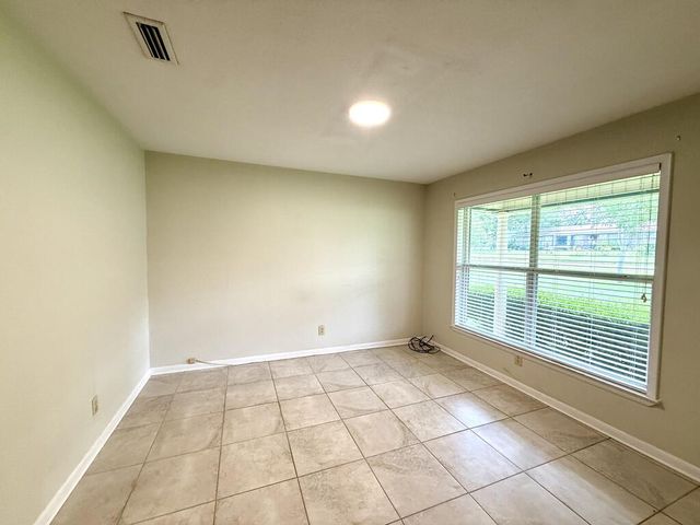 2001 Saddlewood Trl, Dothan, AL 36301