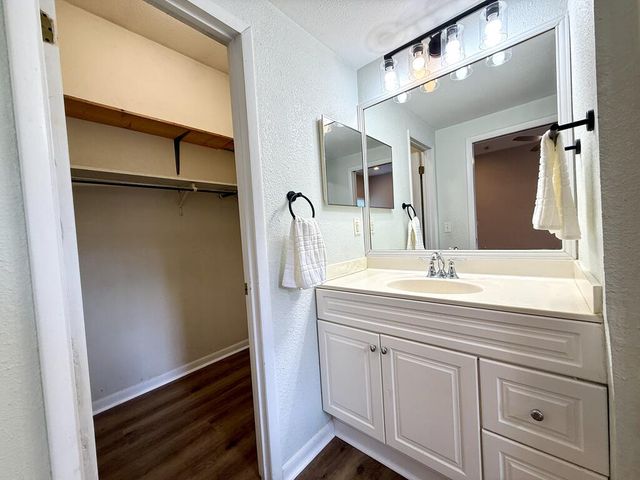 2001 Saddlewood Trl, Dothan, AL 36301