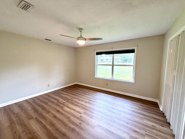 2001 Saddlewood Trl, Dothan, AL 36301