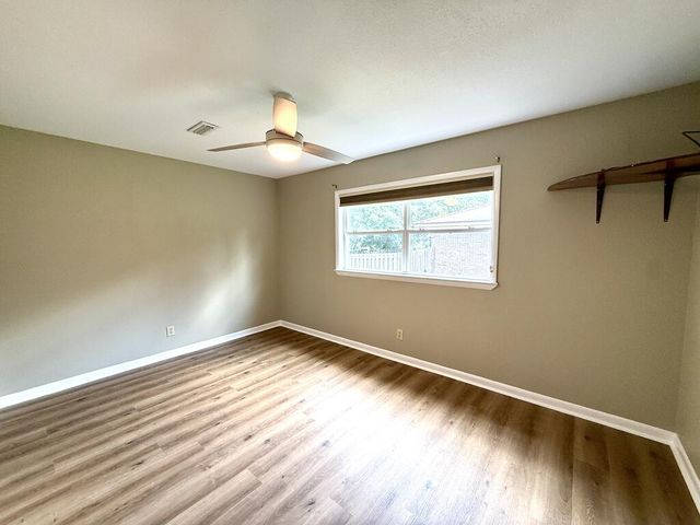 2001 Saddlewood Trl, Dothan, AL 36301