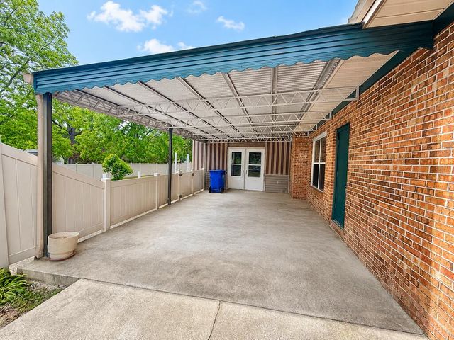 2001 Saddlewood Trl, Dothan, AL 36301