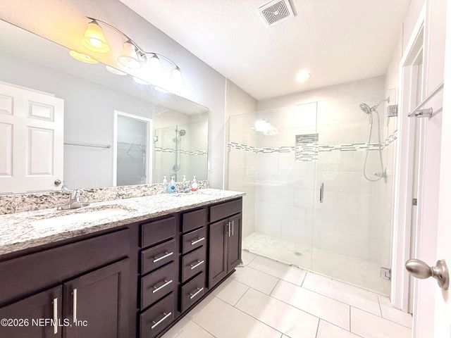 6822 MCMULLIN Street, Jacksonville, FL 32210