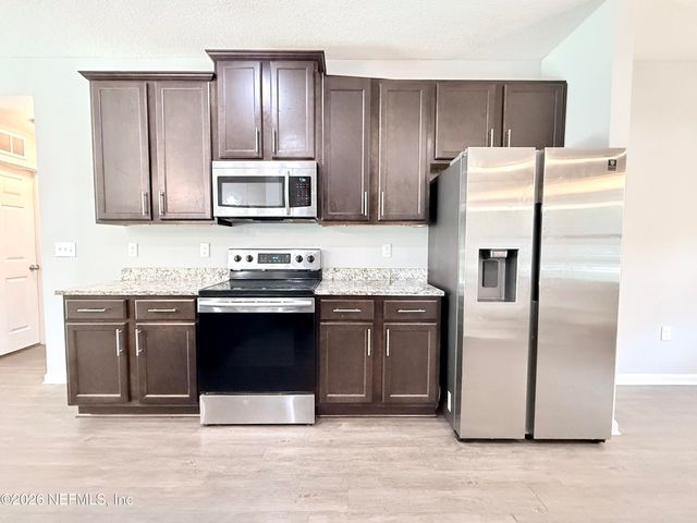 6822 MCMULLIN Street, Jacksonville, FL 32210
