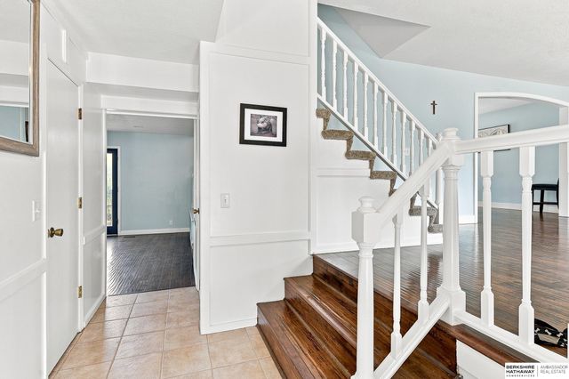 867 S 156th Avenue, Omaha, NE 68118