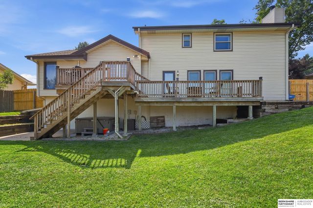 867 S 156th Avenue, Omaha, NE 68118