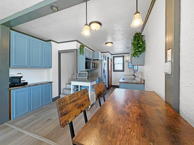 510 W Dewey Street, Freeport, IL 61032