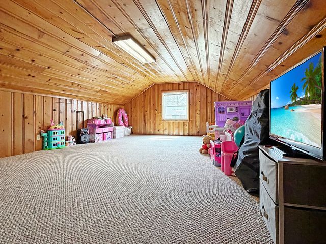 510 W Dewey Street, Freeport, IL 61032