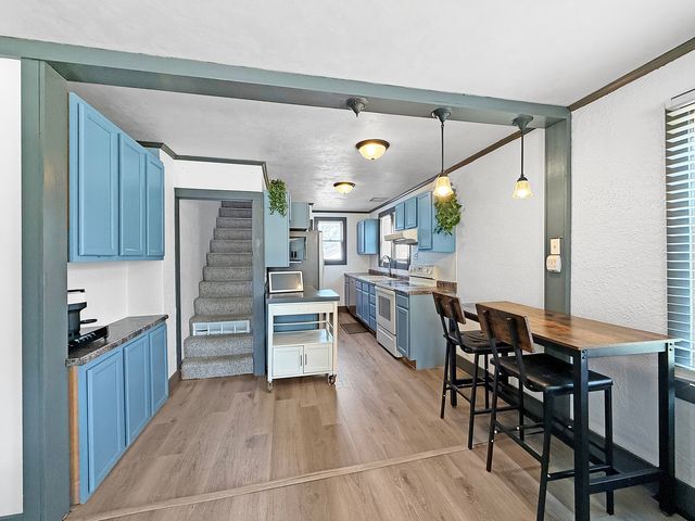 510 W Dewey Street, Freeport, IL 61032