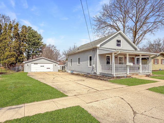 510 W Dewey Street, Freeport, IL 61032