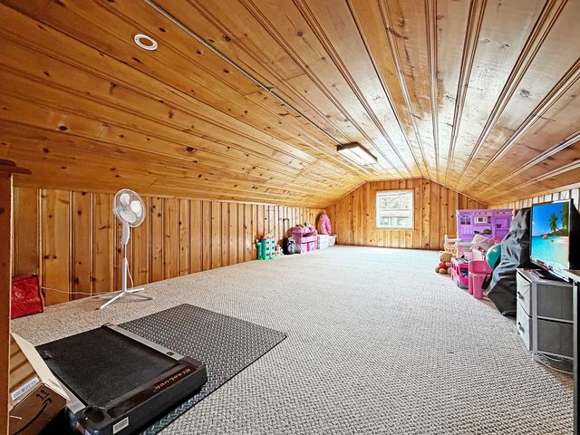 510 W Dewey Street, Freeport, IL 61032