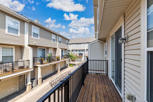 11317 Stratton Avenue 100, Eden Prairie, MN 55344