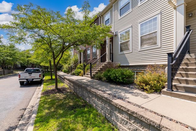 11317 Stratton Avenue 100, Eden Prairie, MN 55344