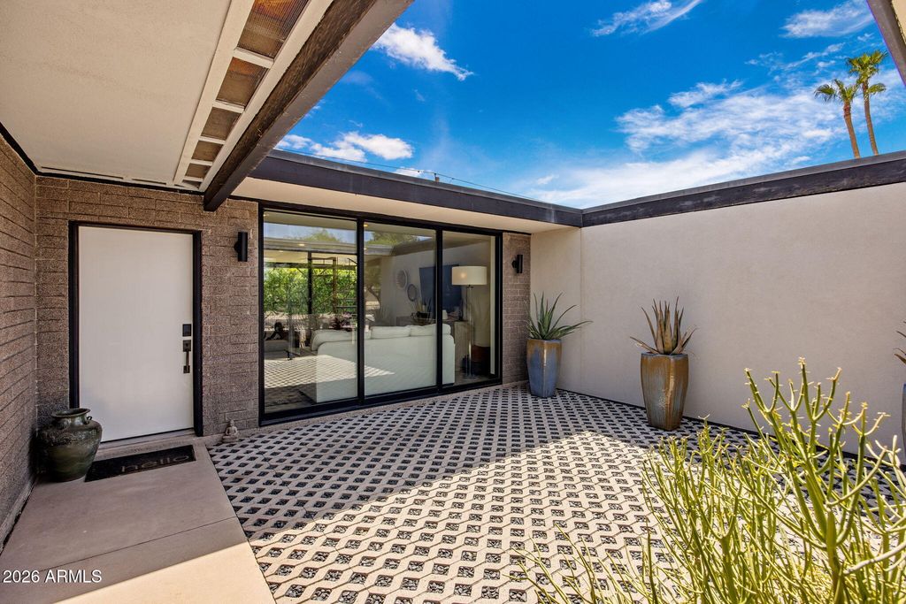 2851 E Turquoise Drive, Phoenix, AZ 85028 — photo 3