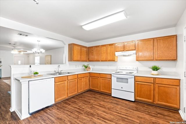 1635 Mason King, San Antonio, TX 78260