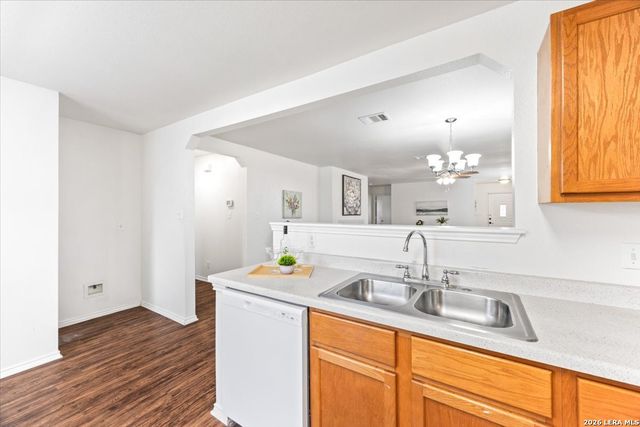 1635 Mason King, San Antonio, TX 78260