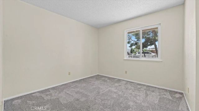 18298 Danbury, Hesperia, CA 92345
