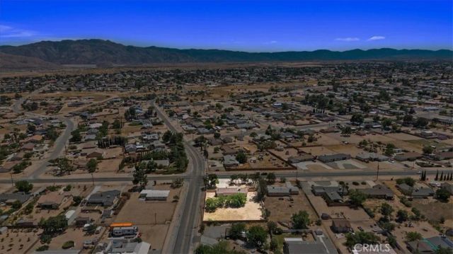 18298 Danbury, Hesperia, CA 92345