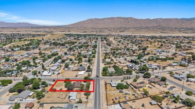 18298 Danbury, Hesperia, CA 92345