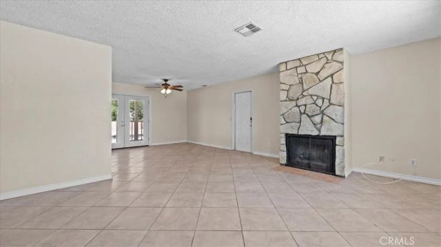 18298 Danbury, Hesperia, CA 92345