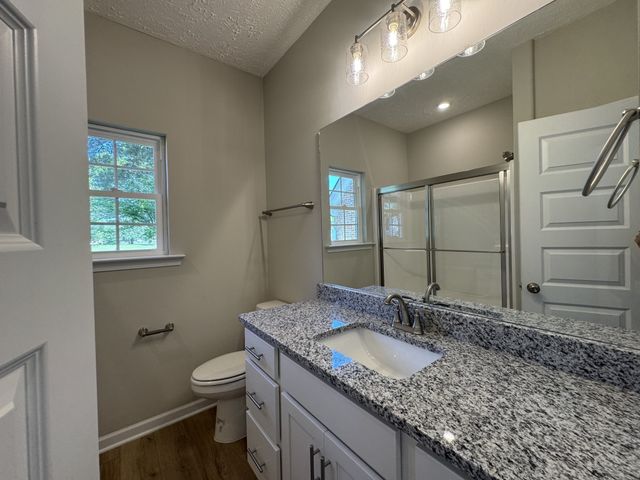 37 Laurel View St, Manchester, TN 37355