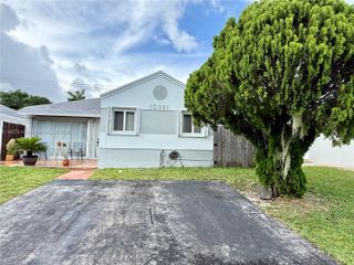 10381 SW 205th Ter, Cutler Bay, FL 33189