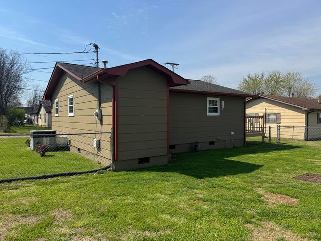 582 11th Avenue, Dayton, TN 37321