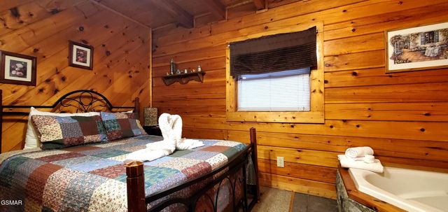 1630 Scenic Woods Way, Sevierville, TN 37876