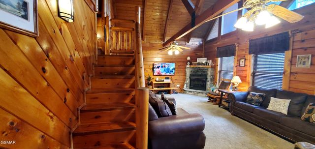 1630 Scenic Woods Way, Sevierville, TN 37876