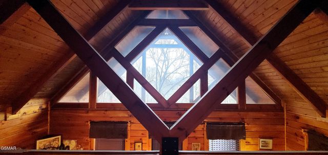 1630 Scenic Woods Way, Sevierville, TN 37876