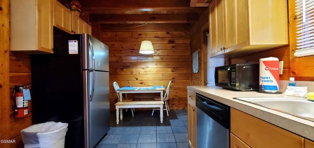 1630 Scenic Woods Way, Sevierville, TN 37876