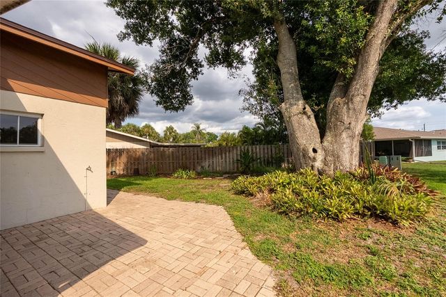 1141 SLEEPY HOLLOW COURT, Venice, FL 34285