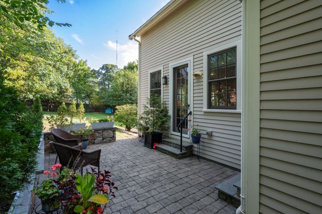 47 High Street 47, Newton, MA 02464
