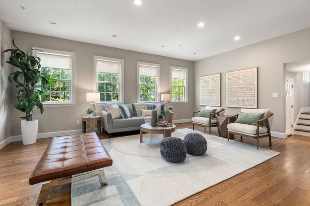47 High Street 47, Newton, MA 02464
