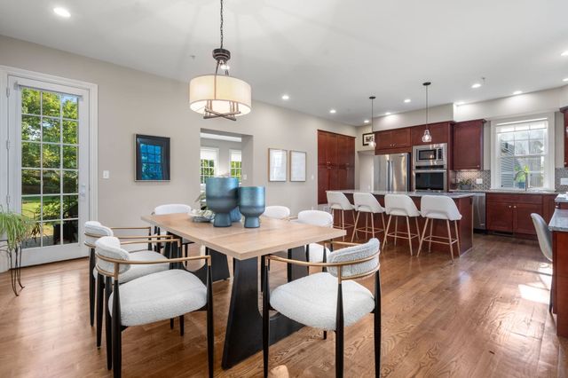 47 High Street 47, Newton, MA 02464