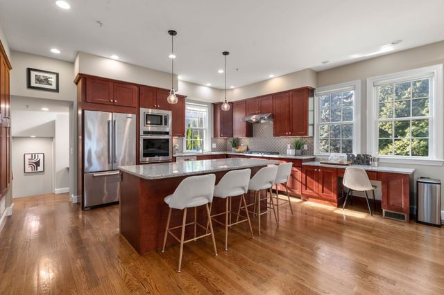 47 High Street 47, Newton, MA 02464