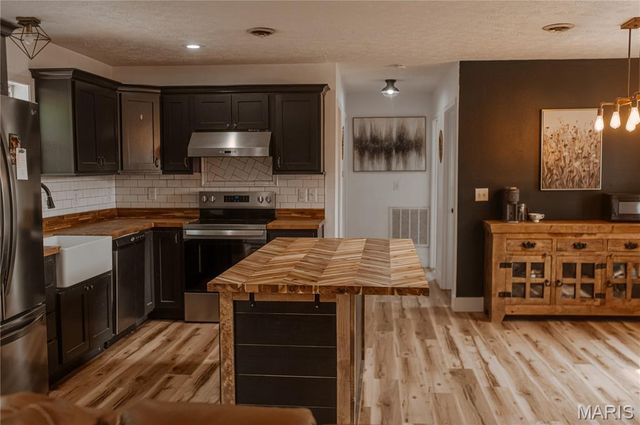 14420 County Road 8050, Rolla, MO 65401