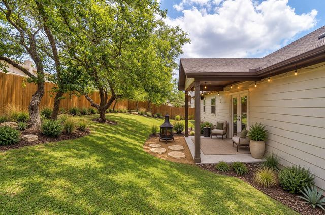10129 Longhorn SKWY, Dripping Springs, TX 78620