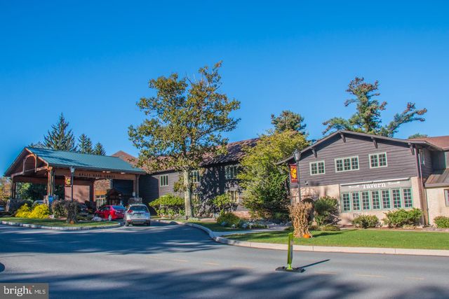 340 MOSEYWOOD RD, Lake Harmony, PA 18624