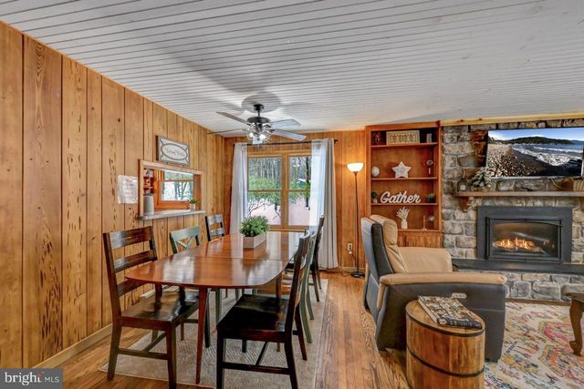 340 MOSEYWOOD RD, Lake Harmony, PA 18624