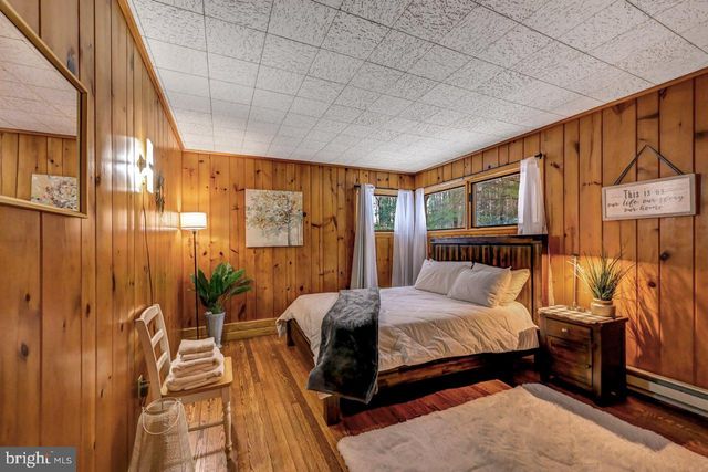 340 MOSEYWOOD RD, Lake Harmony, PA 18624